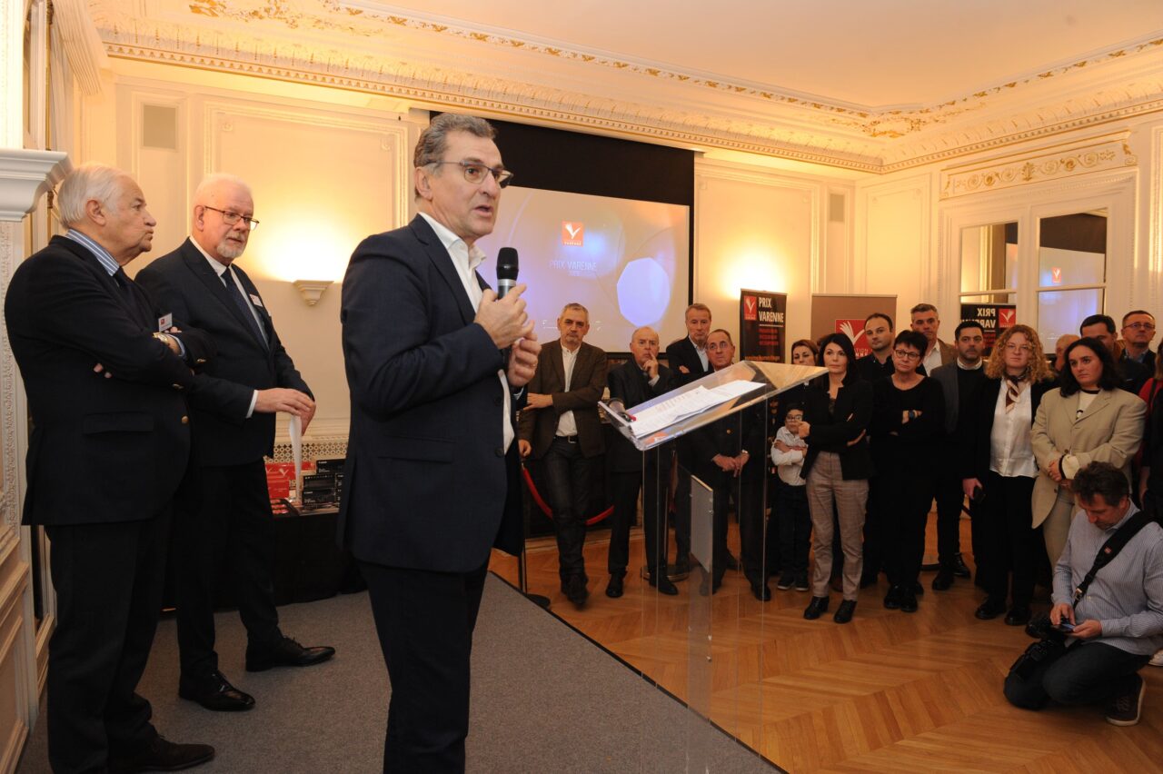 Philippe Carli, président de l'APIG et du Groupe EBRA, parrain de la 33ème remise des Prix Varenne. © Fondation Varenne
