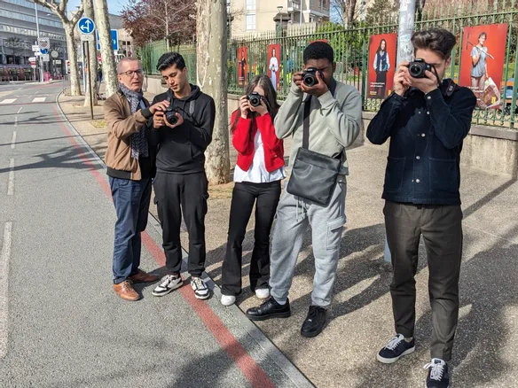 Les conseils précieux d'un reporter photographe, Jean-Louis Beltran, pour une initiation au reportage photo dans les rues de Clermont-Ferrand.