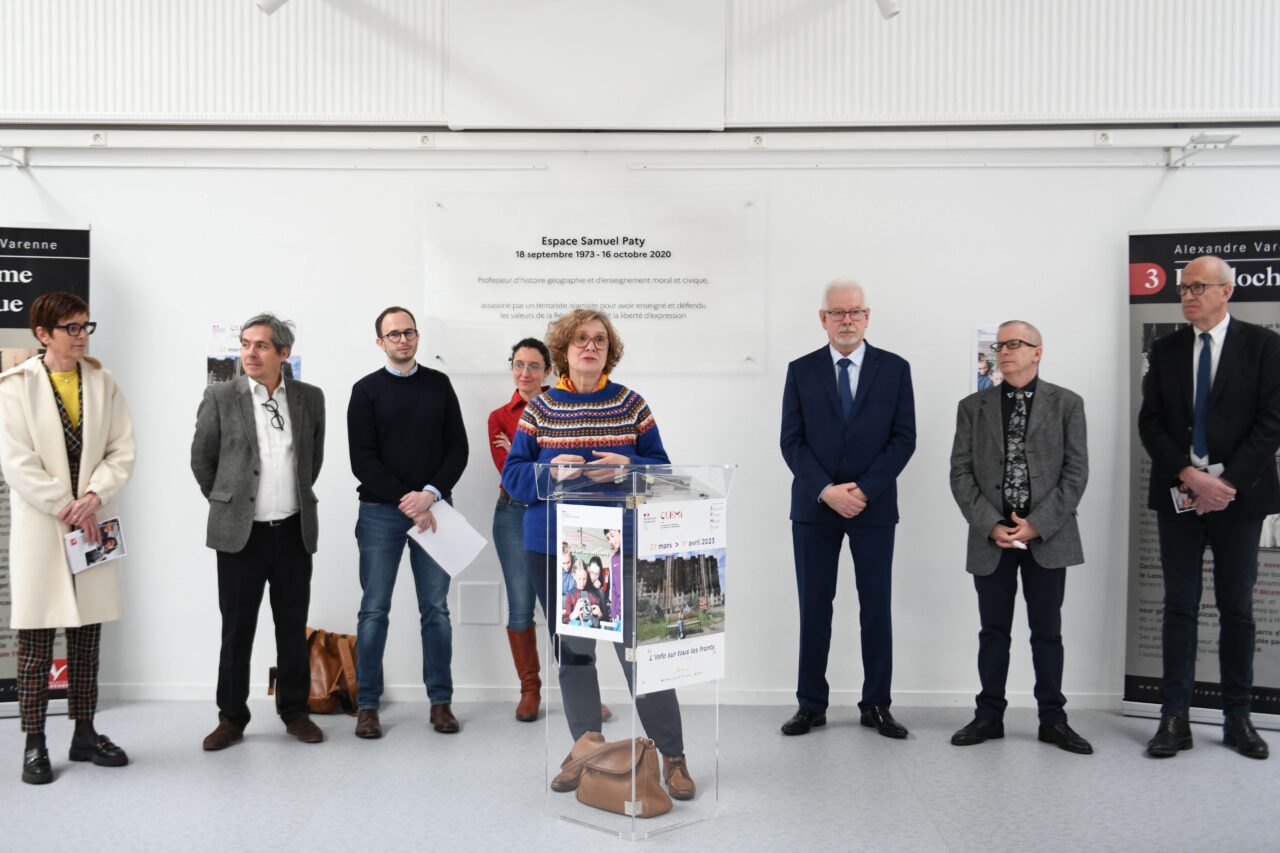 Inauguration de l'expo photo de la Fondation Varenne a lancée officiellement la Semaine de la presse à l'école.